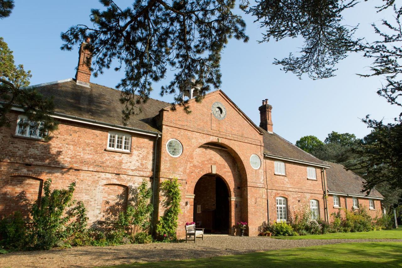 Henley Hall, Ладлоу Екстер'єр фото