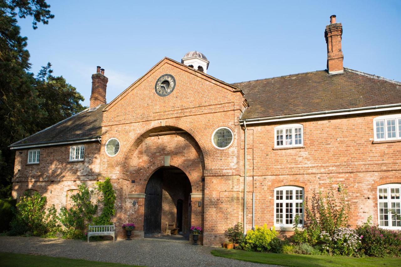 Henley Hall, Ладлоу Екстер'єр фото